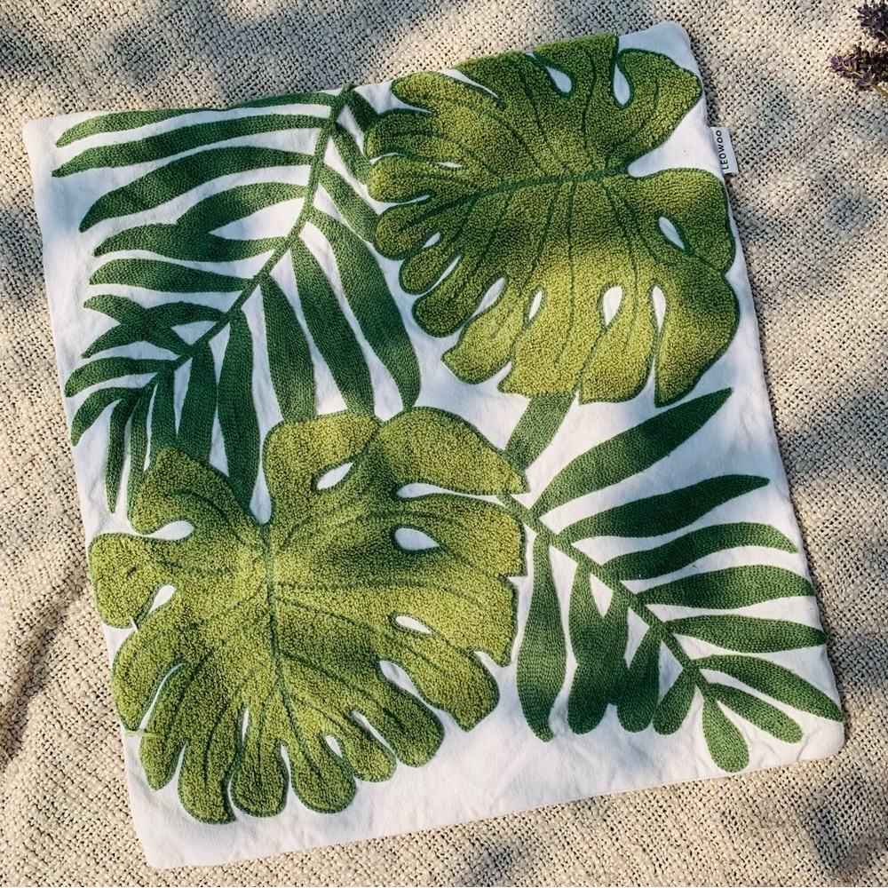 Tropical Leaf Throw Pillow Case